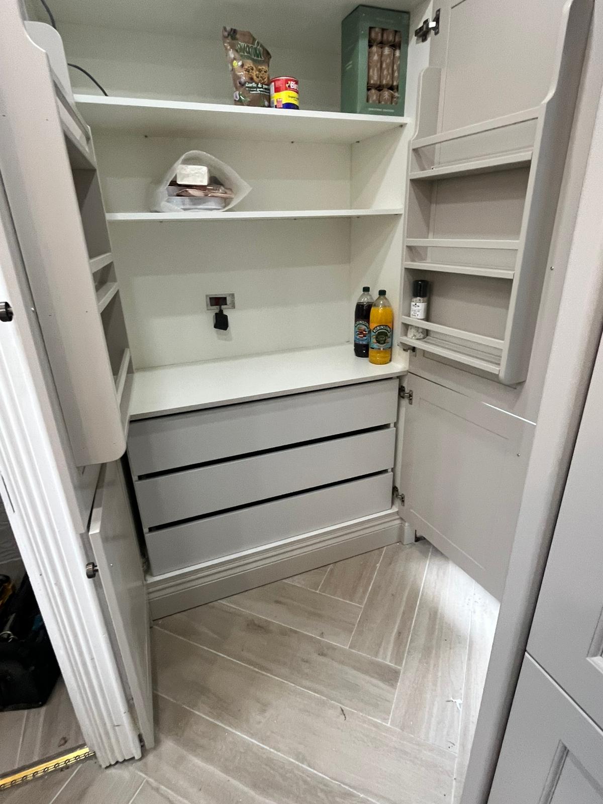 Kitchen Storage In Derry/Londonderry