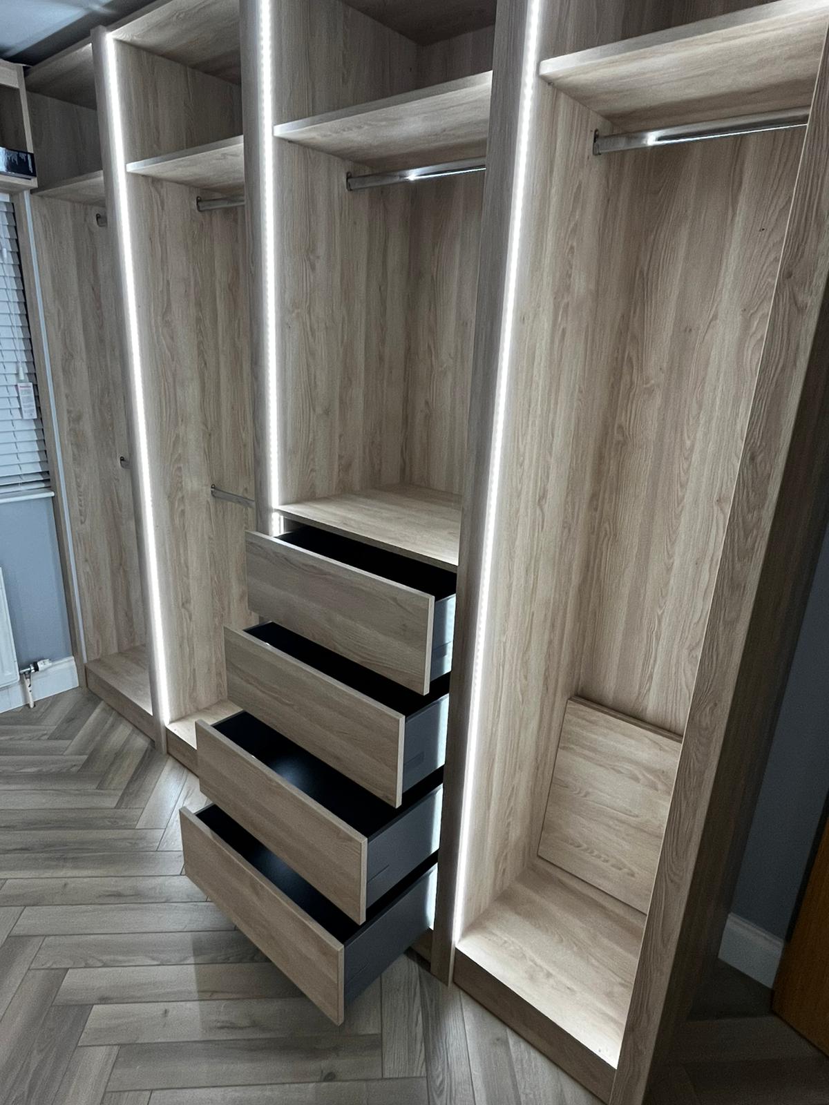Wardrobe Drawers In Derry/Londonderry